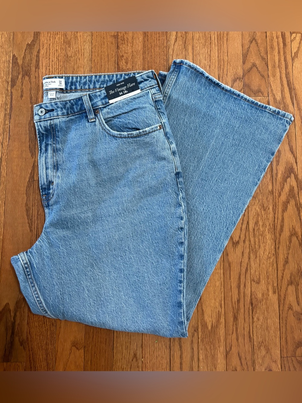 Abercrombie & Fitch high rise The Vintage Flare Curve Love 34 18s medium blue